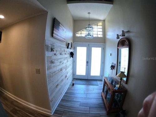 801 Live Oak Ave, Saint Petersburg FL  33703-3177 exterior