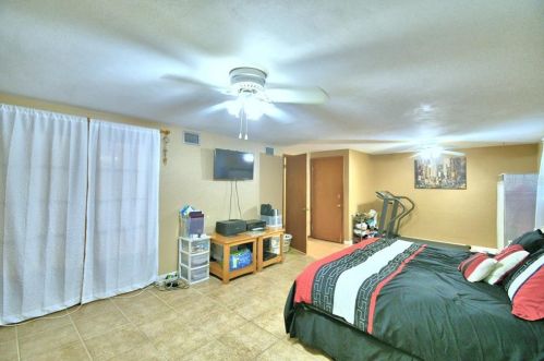 1221 Edgewater Dr, Lakeland FL  33805-4700 exterior