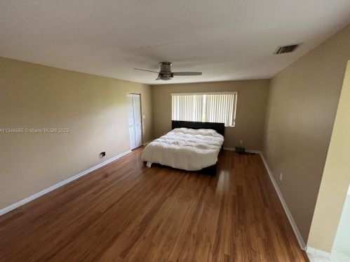 1231 179th Ave, Hollywood FL  33029-3162 exterior