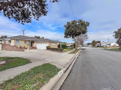 3231 166th St, Torrance CA  90504-1729 exterior