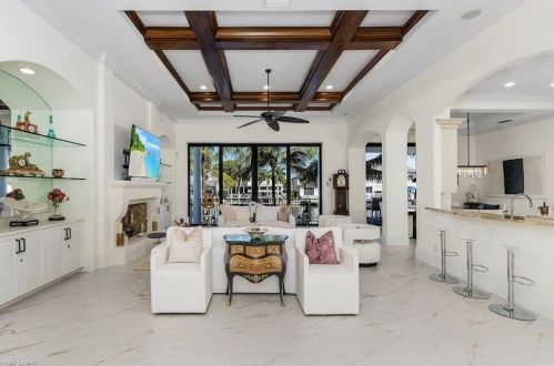 403 Seabee Ave, Naples, FL 34108-2173