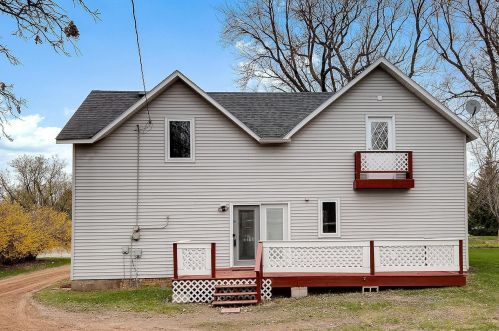 805 3rd St, Princeton MN  55371-1513 exterior