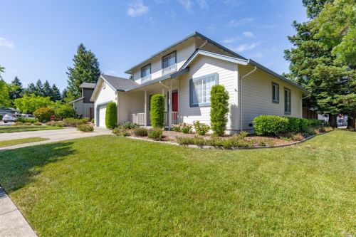 1195 Exeter Dr, Santa Rosa, CA 95401-8823