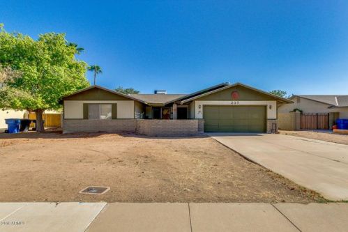 237 Silver Creek Rd, Gilbert, AZ 85296-1037