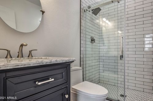 6434 12 St, Phoenix AZ 85086-4804 exterior