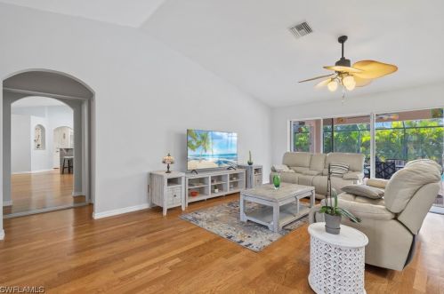 2903 20th Ave, Cape Coral FL  33904-4075 exterior