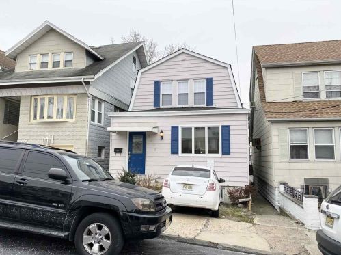 1603 81st St, North Bergen, NJ 07047-4171