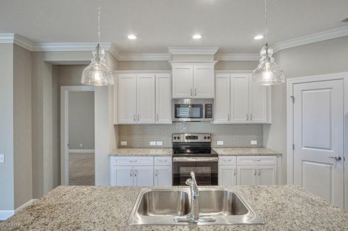 1186 Eisenhower Cir, Lynn Haven FL  32444-3116 exterior