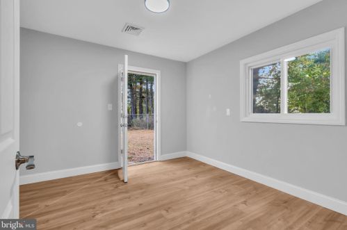 9 Snowflower Ln, Willingboro NJ  08046-1012 exterior