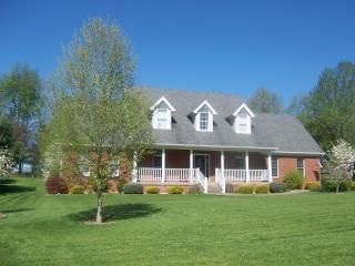 716 Hollow Trce, Shelbyville, KY 40065-9632
