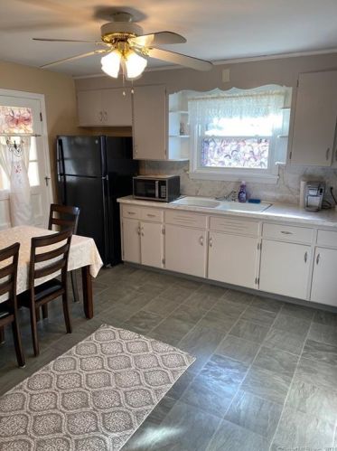 244 Bradley Ave, Waterbury, CT 06708-4438
