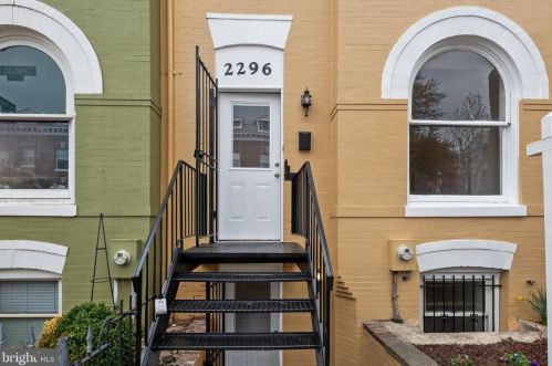 2296 Champlain St, Washington, DC 20009-2618