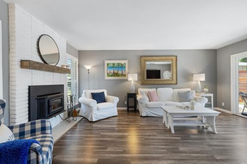 235 Grove Ave, Santa Rosa CA  95409-3813 exterior