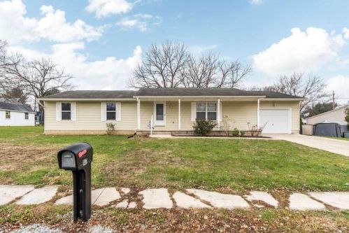 147 Harrison St, Galena, OH 43021-9300