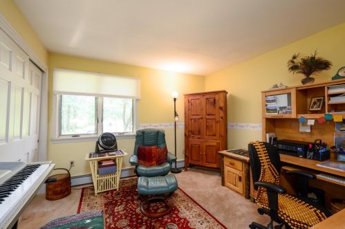 121 Ladd Hill Rd, Belmont NH  03220-3009 exterior