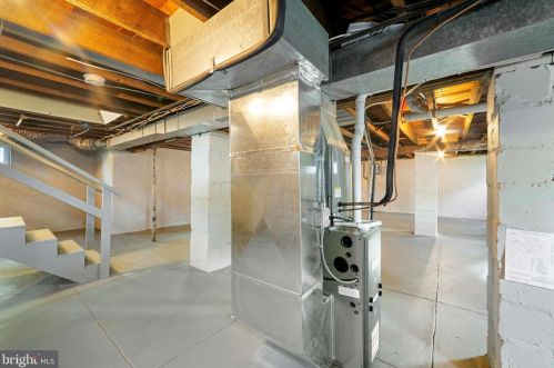 430 Manor Rd, Beverly NJ  08010-1028 exterior