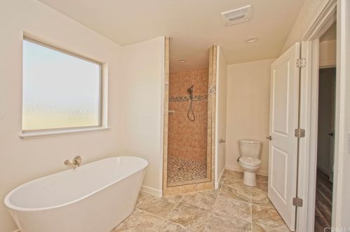 8435 Buena Vista Ave, Los Molinos CA  96055-9556 exterior