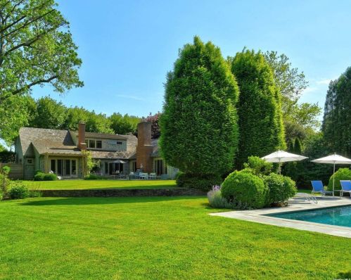51 Meadow Way, East Hampton, NY 11937-3264