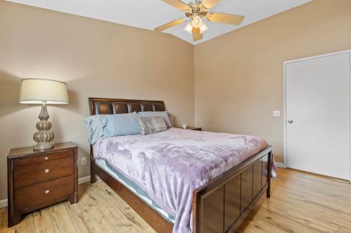 42092 Orange Blossom Dr, Temecula CA  92591-5542 exterior