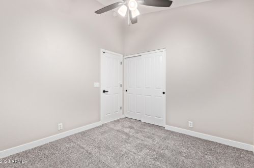 1722 Gilmore Cir, Mesa AZ 85206-3855 exterior