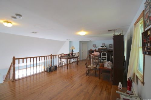 66 Shore Rd, Mount Sinai NY  11766-1420 exterior