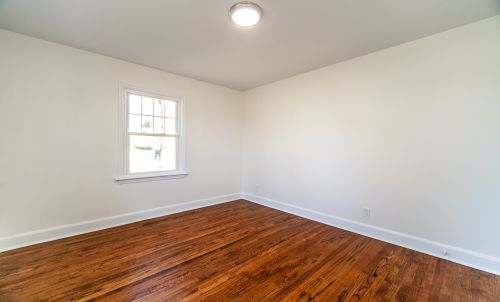 2403 Nichols Ave, Stratford CT  06614-1720 exterior