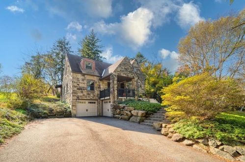 291 Ingomar Rd, Pittsburgh, PA 15237-4933