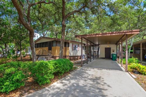 564 Pine Needle Ct, Lake Mary, FL 32746-2513