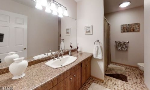 434 Buckhorn Dr, Belvidere NJ  07823-2707 exterior