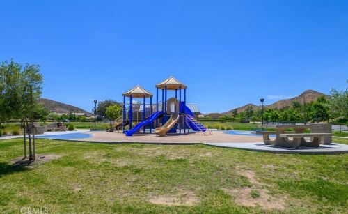 34337 Heather Ridge Ct, Lake Elsinore CA  92532-2924 exterior