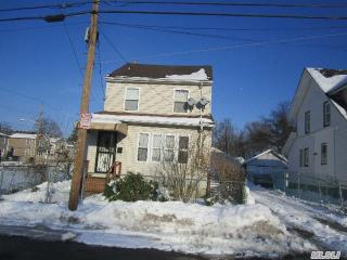 56 Stewart Ave, Hempstead, NY 11550-2711