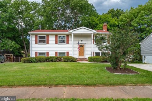 13888 Montoclair Ln, Woodbridge VA  22193-4467 exterior