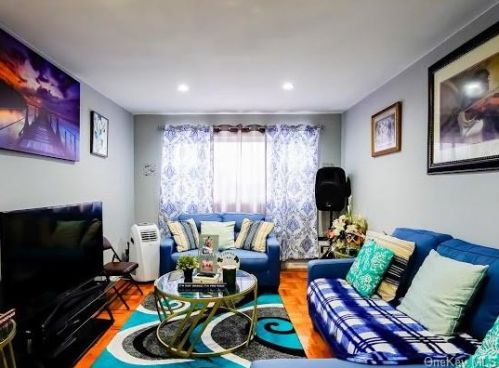 3631 Bronxwood Ave, Bronx, NY 10469-1103