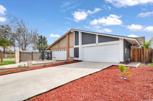 5610 Sexton Ln, Riverside, CA 92509-6663