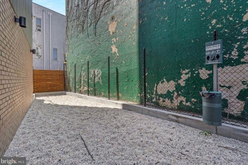 2559 Amber St, Philadelphia PA  19125 exterior