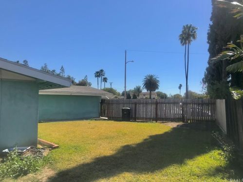 1107 Primrose Dr, Orange, CA 92868-1229