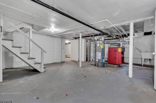 87 Melville Pl, Irvington NJ  07111-3048 exterior