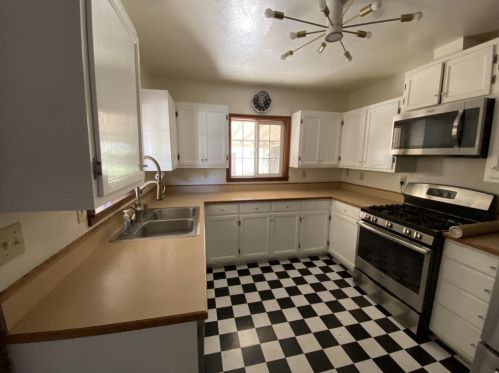 433 1 Ave, Valley Home CA 95361-3053 exterior