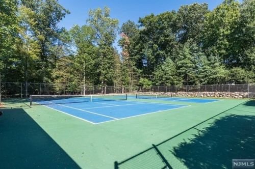 3710 Mark Twain Way, Mahwah NJ  07430-3477 exterior