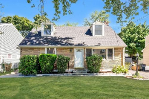 158 Waterbury Ave, Stamford, CT 06902-3515