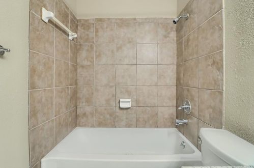 12302 Dellrey Dr, Austin TX 78758-2503 exterior