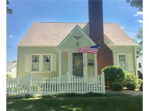 311 Christian Ave, Hubbard, OH 44425-2202