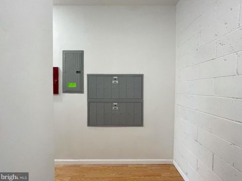 120 Chestnut St, Philadelphia PA 19106-3009 exterior