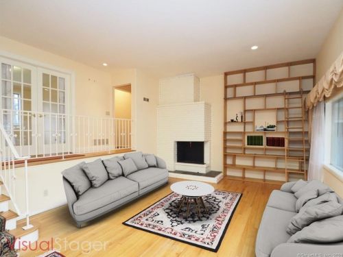 56 Lakeview Dr, Stamford, CT 06905-3024