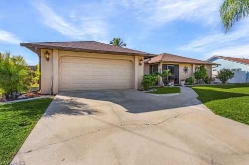 528 18th Ave, Cape Coral, FL 33990-1629