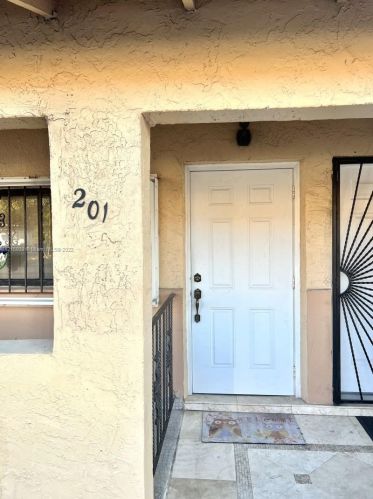 7932 29th Way, Hialeah, FL 33018-7265