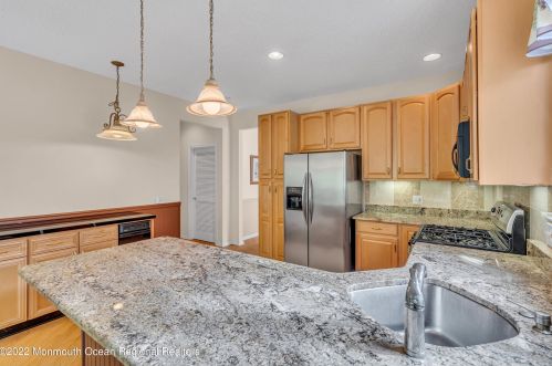 22 Morning Glory Ct, Bricktown NJ 08724-2789 exterior