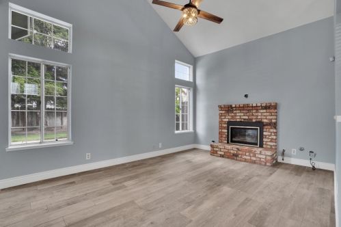 613 Tahoe St, Manteca CA  95337-6860 exterior
