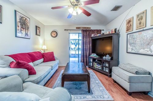 10312 Blue Field Ct, Thonotosassa FL  33592-3523 exterior