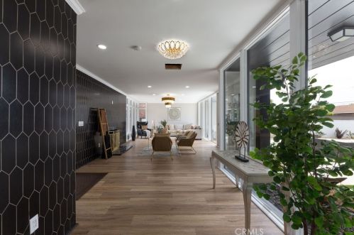 3841 Pacific Ave, Long Beach CA  90807-3227 exterior